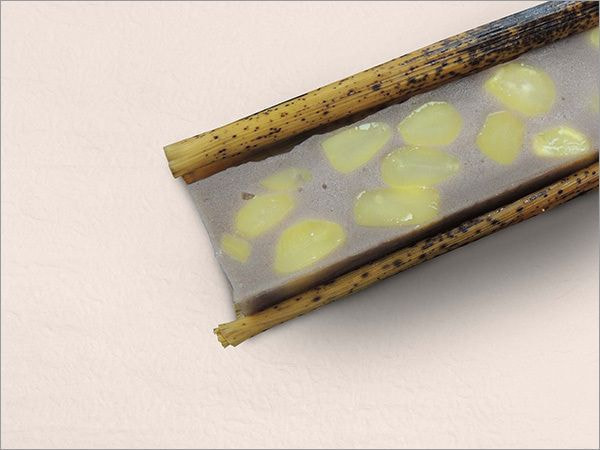 竹皮の栗蒸し羊羹